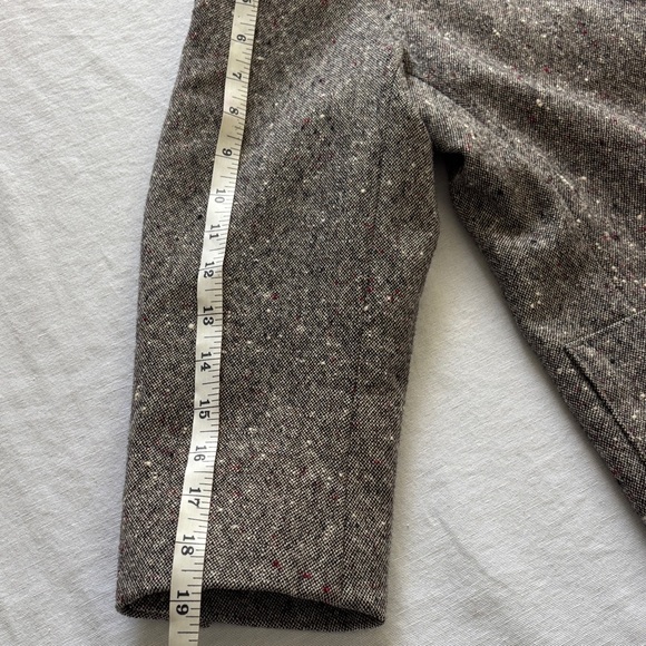 Hand Tailored from Pendleton Tweed Blazer with Two-Button Design 3/4 Sleeves - Picture 13 of 14